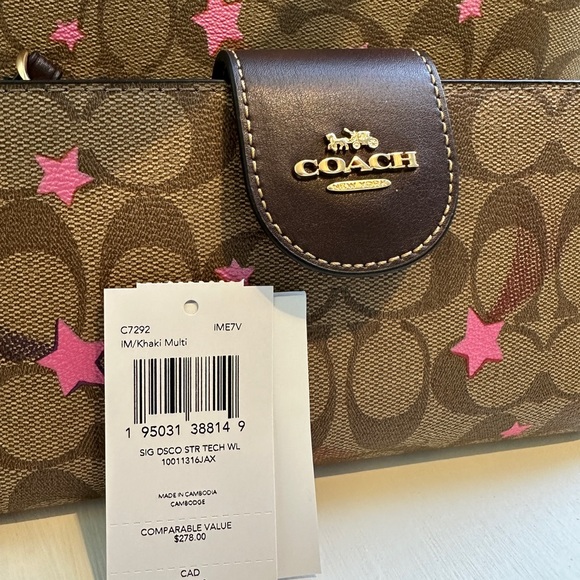 Coach shooting star initial bucket bag and phone wallet. - Picture 2 of 6